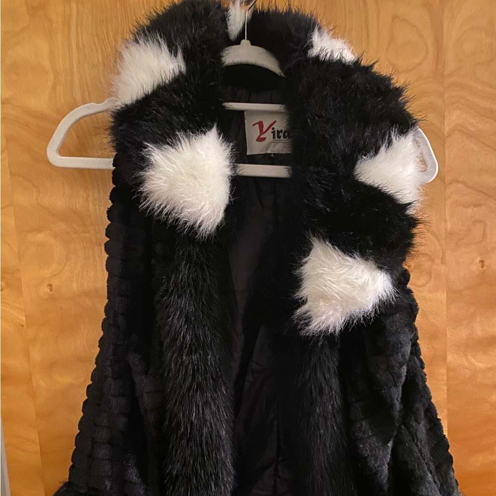 Faux fur vintage vest